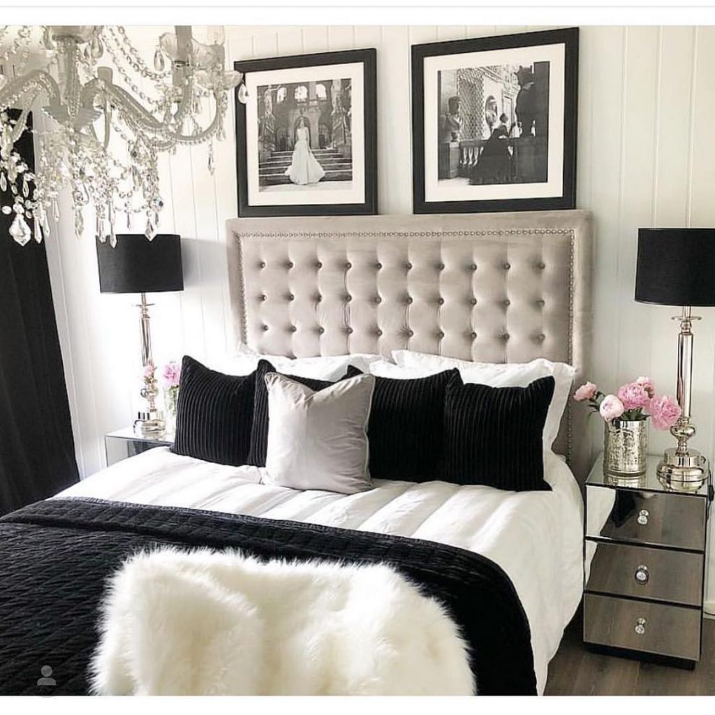 Simple Black And White Decor